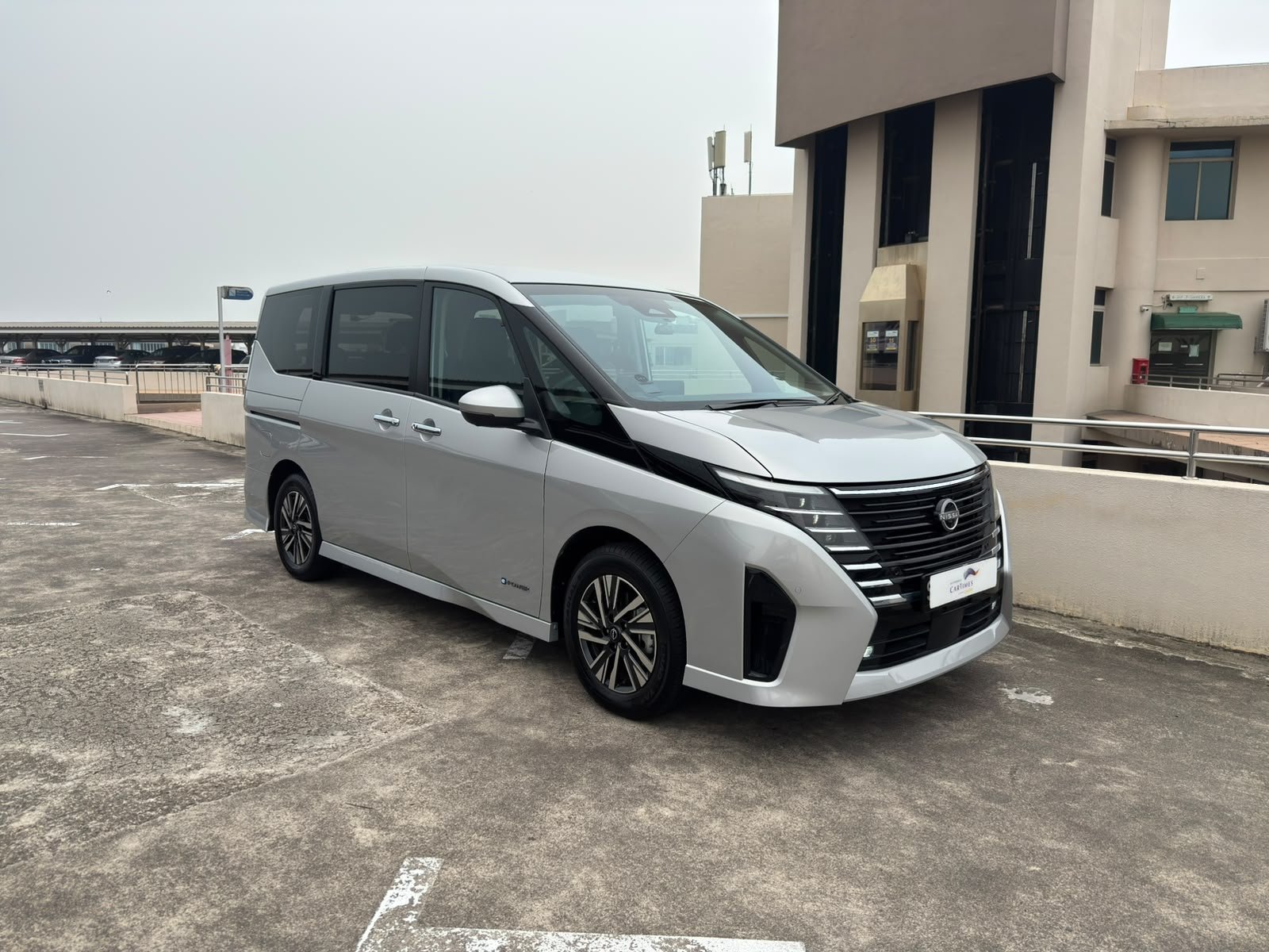 Used Nissan Serena e-POWER Highway Star Prestige for sale in Singapore
